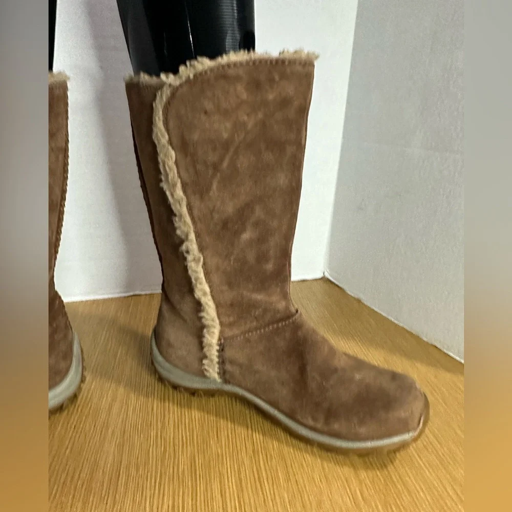 Patagonia Waterproof Women’s 7 Brown Suede Winter Boots PrimaLoft Polartec Comfy
